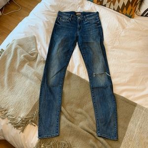 MOTHER Denim Distressed Skinny Jeans